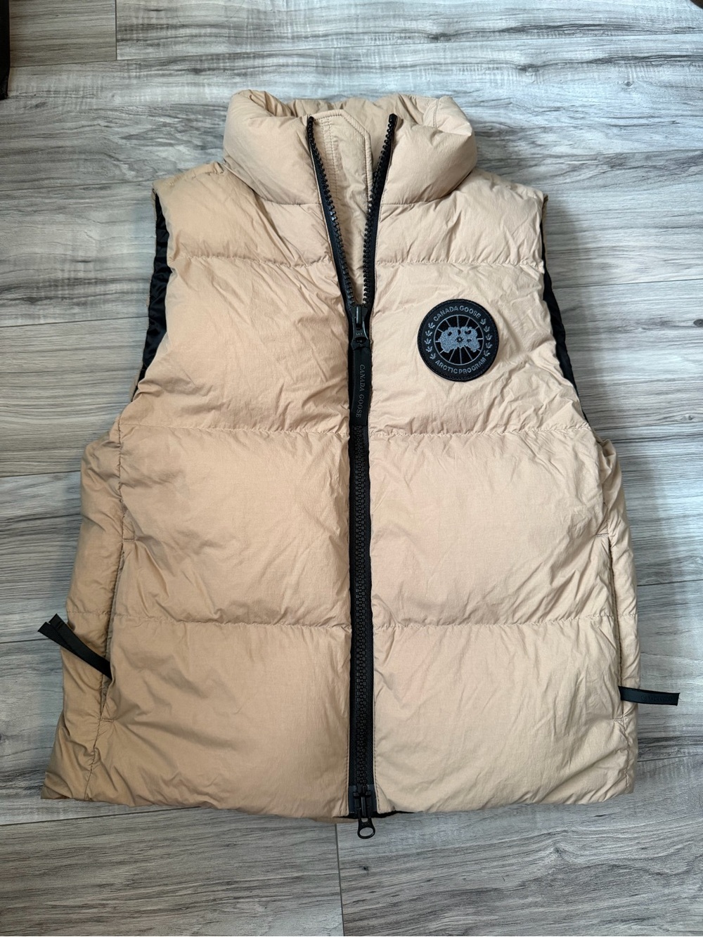 Canada Goose Men’s Beige Quilted Puffer Vest with Black Trim